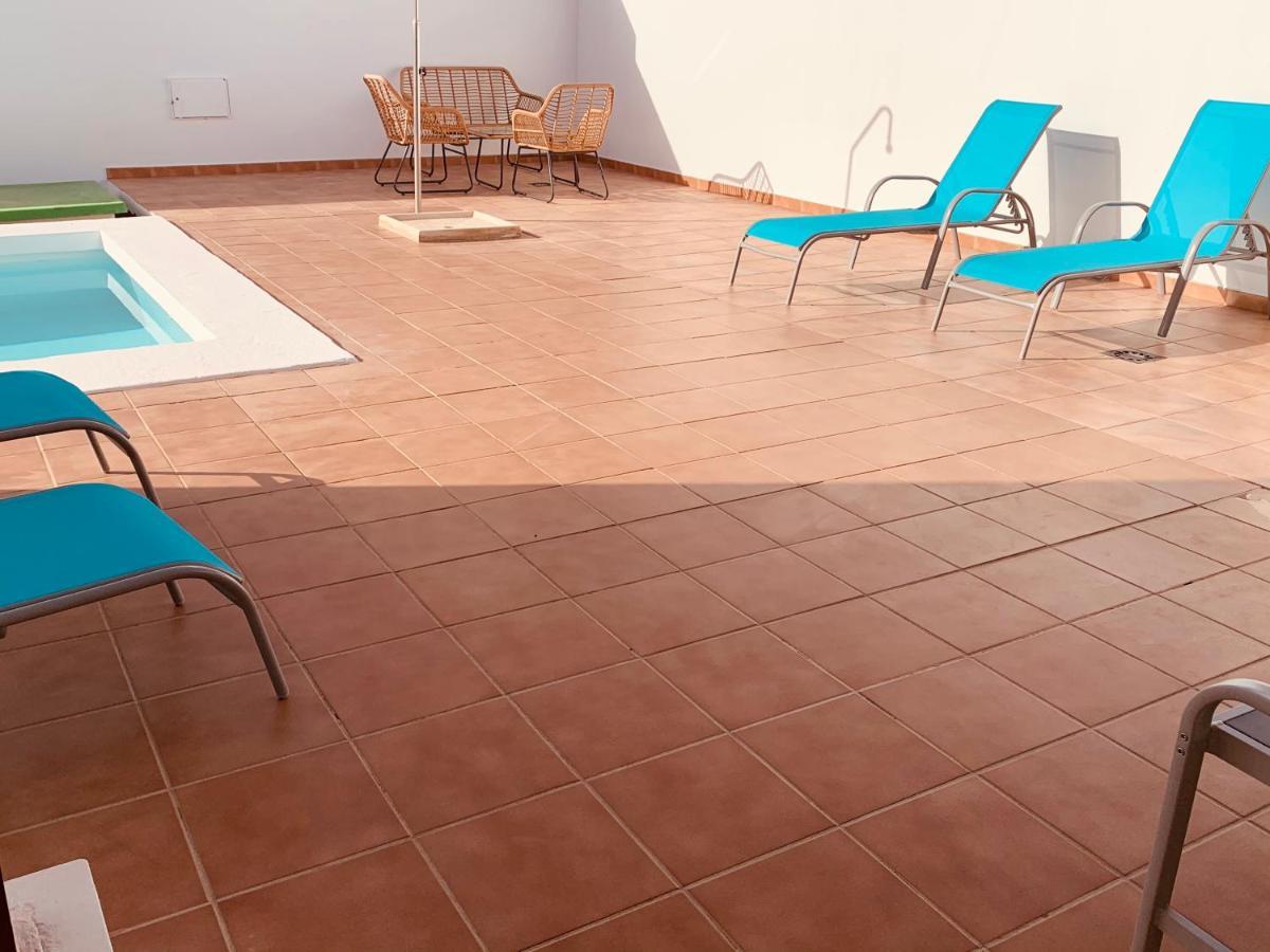 Splendid Casa Papagayo, Heated Pool, Roofterrace With Views And Wifi Villa