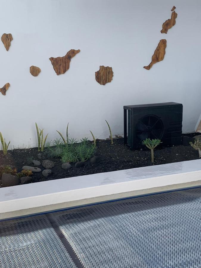 Splendid Casa Papagayo, Heated Pool, Roofterrace With Views And Wifi Villa