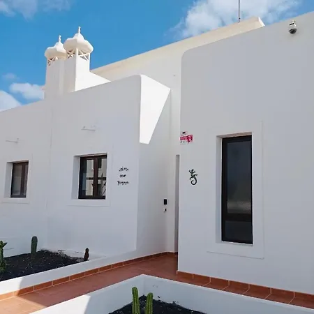 Splendid Casa Papagayo, Heated Pool, Roofterrace With Views And Wifi Villa Playa Blanca  Exterior photo